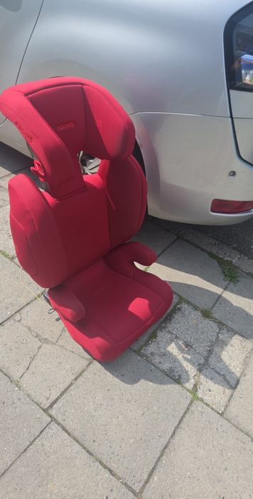 Fotelik samochodowy Recaro Monza Nova 15-36 kg