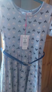 Nowa sukienka 128 cm firmy M&Co