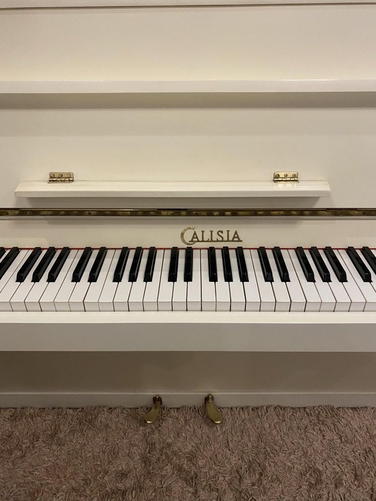 Pianino Calisia białe