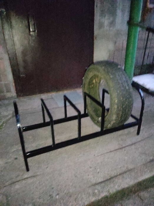 Стійка метал підставка для шин/велопарковка