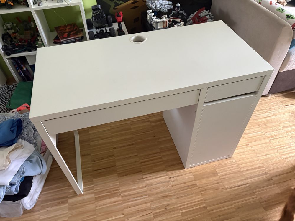 Sprzedam biurko Ikea z krzesłem