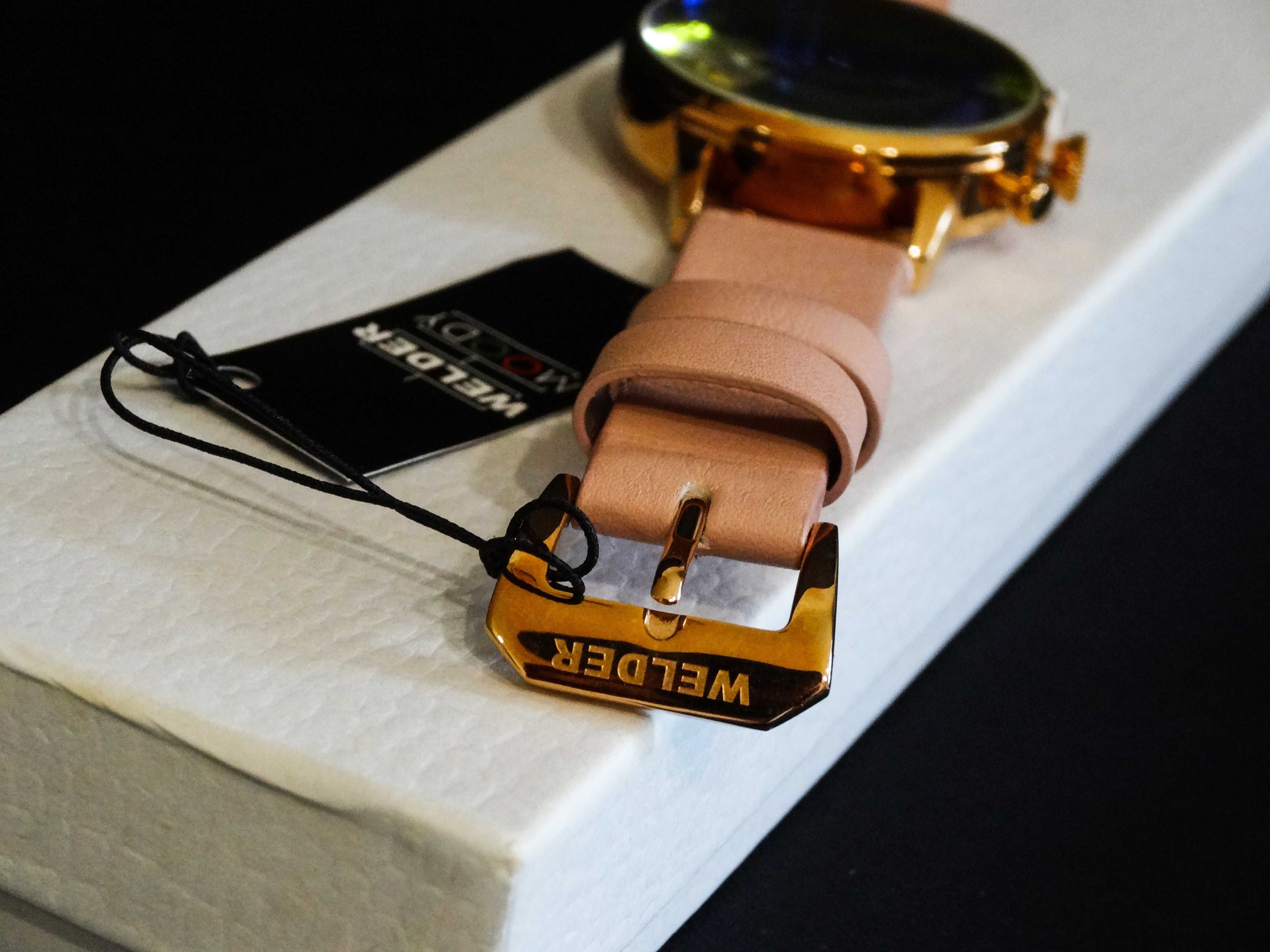 Новые женские часы WELDER MOODY WWRC100 | Pink / Photochromic / ITALY