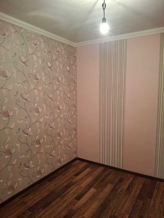 Продам Двокімнатну Квартиру з Колонкою