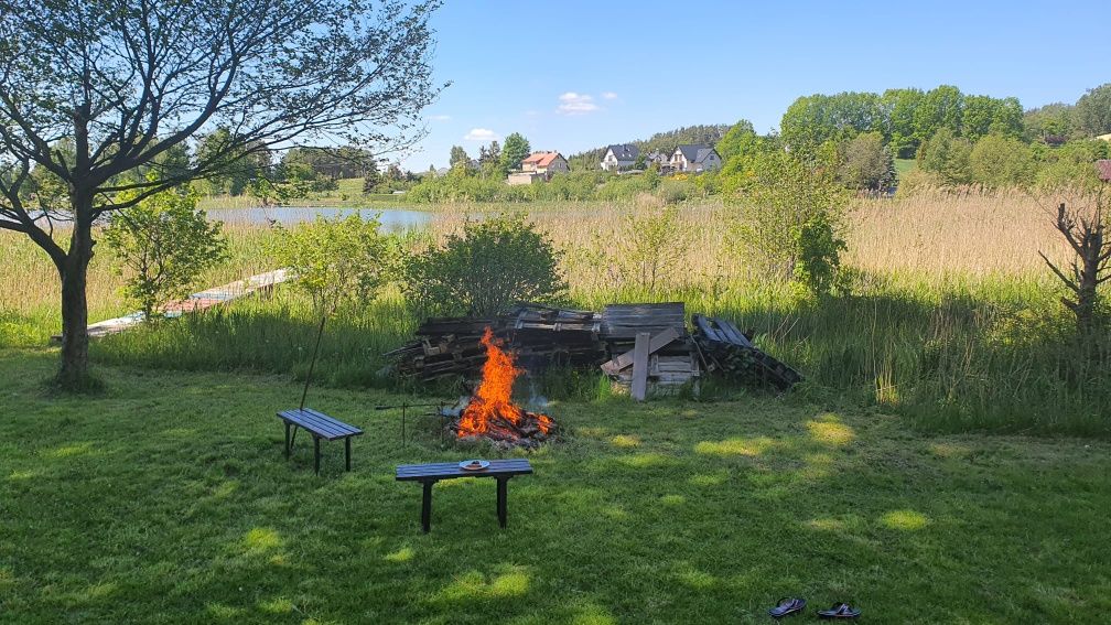 Domek nad jeziorem na Kaszubach