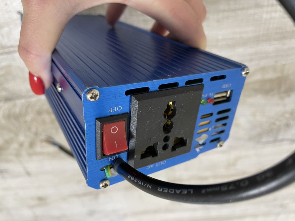 Сінусний Інвертор напруги 1200watt з автоматикою