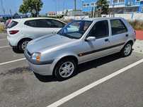 Ford fiesta 2000