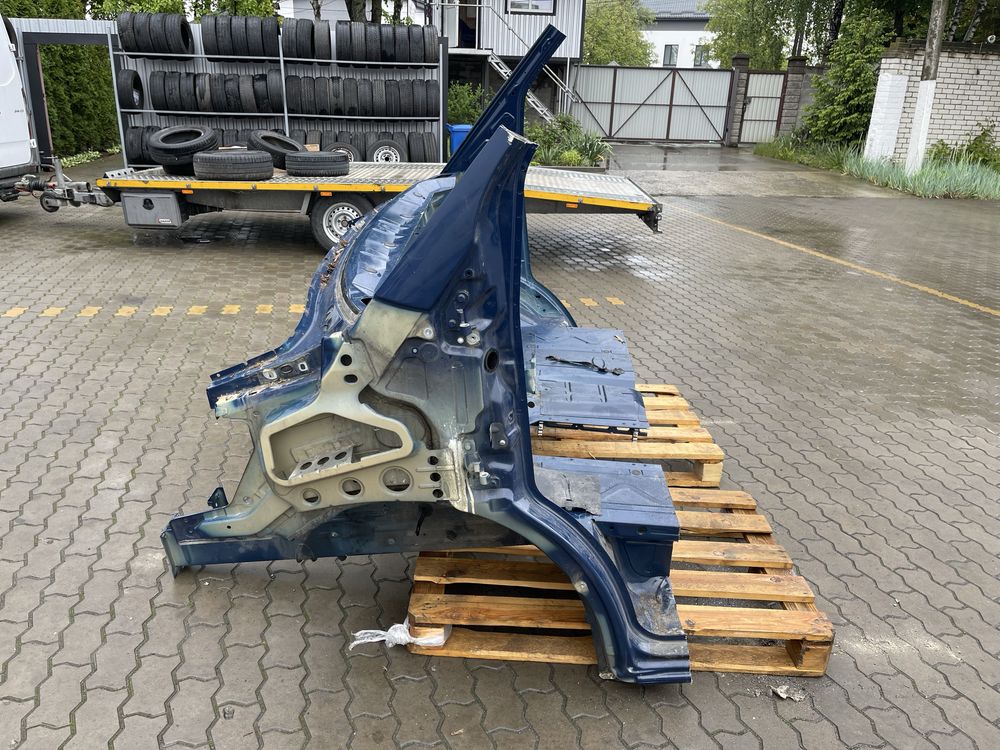 Четверть Mercedes Sprinrer W907 (2022р)