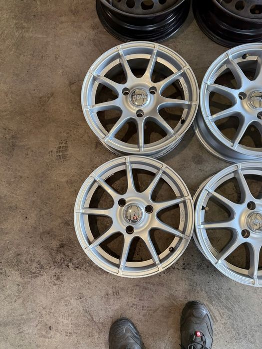 Felgi aluminiowe smart 3x112 et22 5,5x15j