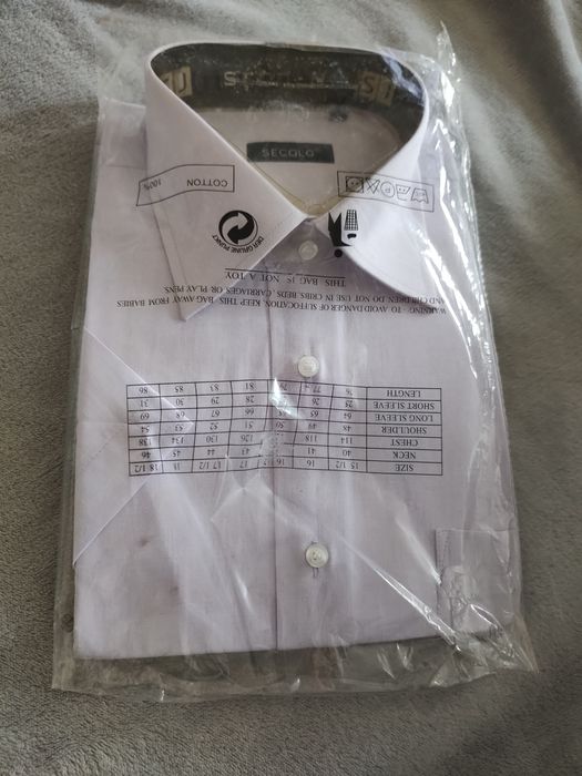 Теніска 42 р, фірма Secolo
