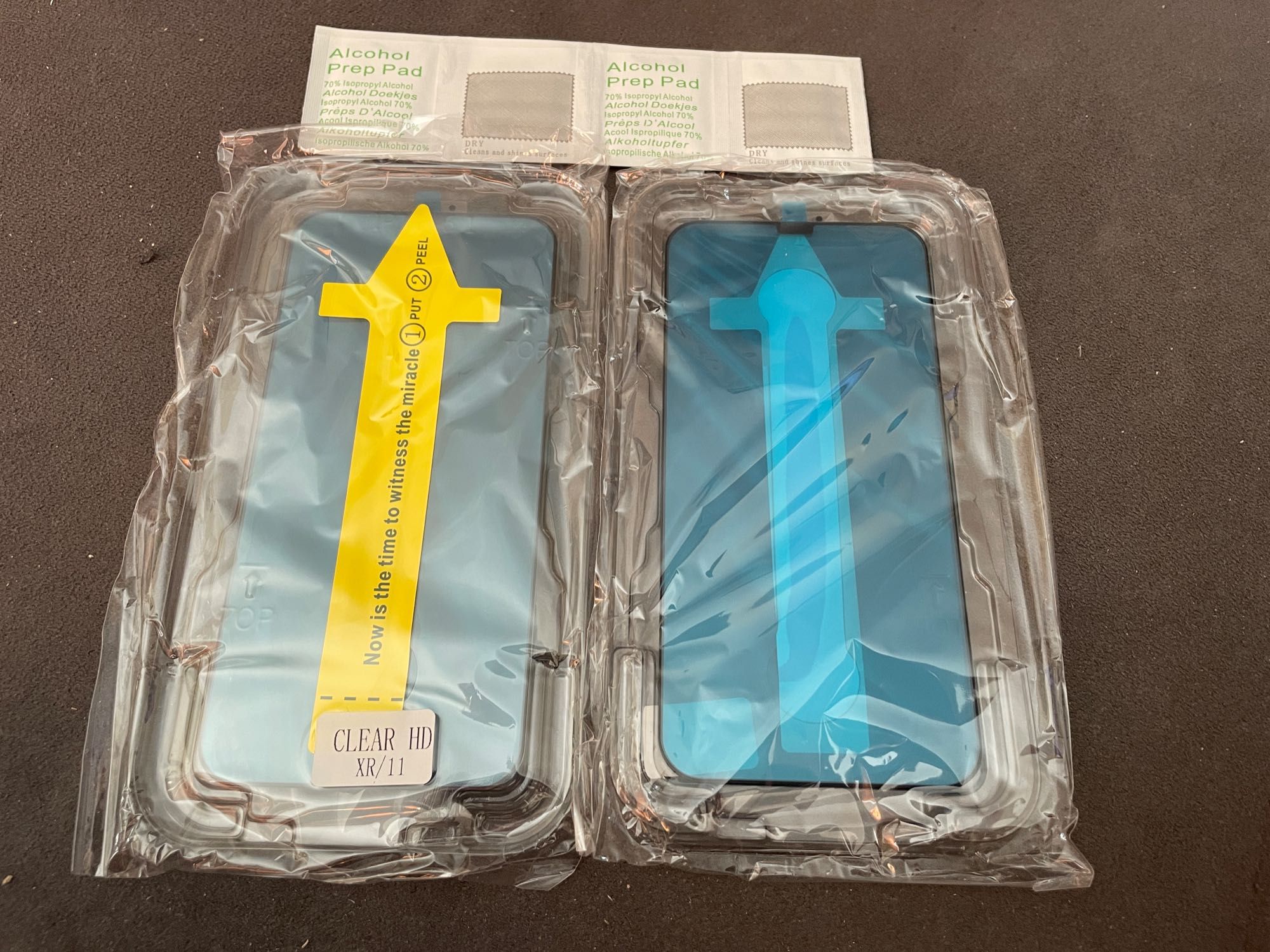 Zestaw do iPhone 11 pudełko kabel, etui, szkło na przód, tył i aparaty