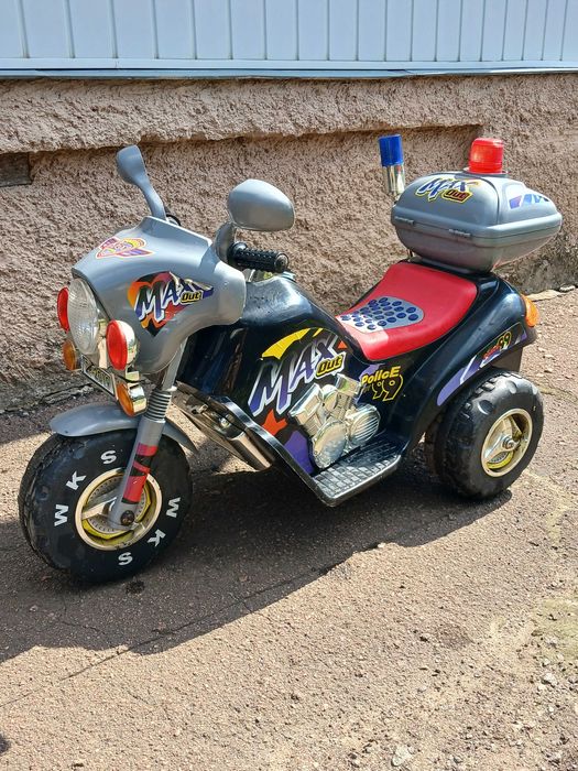 Дитячий електромотоцикл