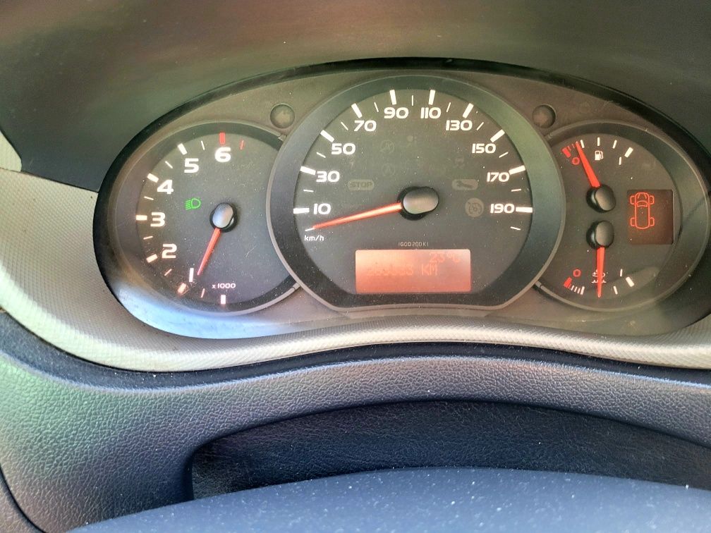 Renault Master III 2.3 DCI 131KM  7 osobowy klima hak Faktura
