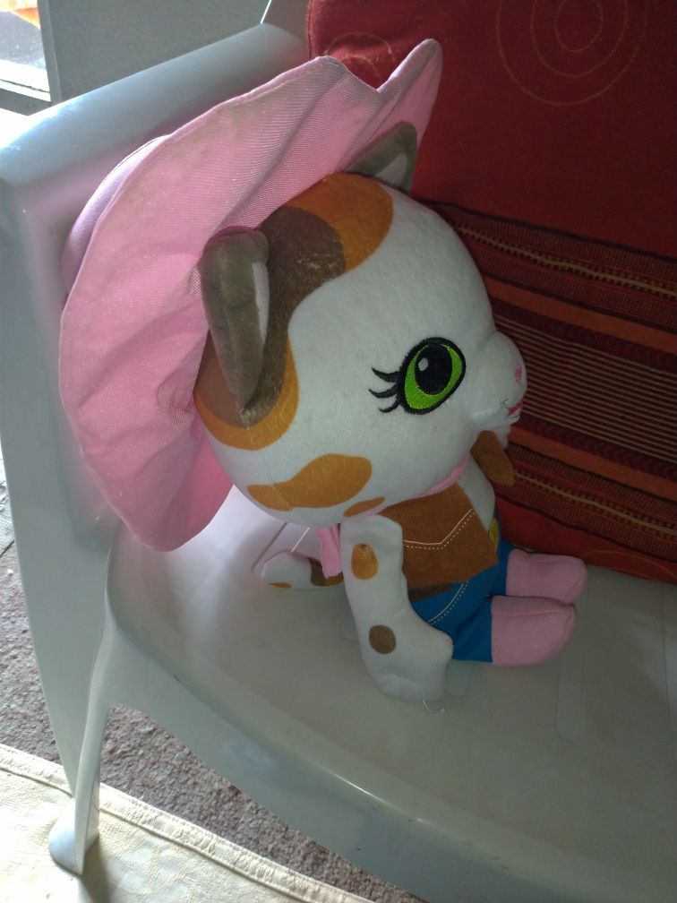 Gata de Peluche Callie Sheriff da Disney