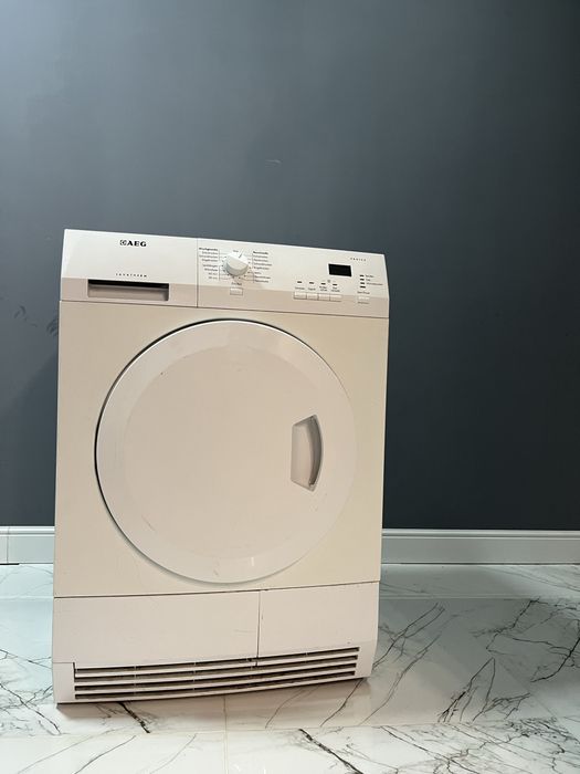 Сушильна машина Aeg