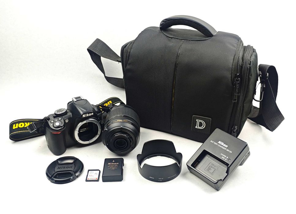 Дзеркальний фотоапарат Nikon D3100 KIT 18-105mm 32Gb + сумка