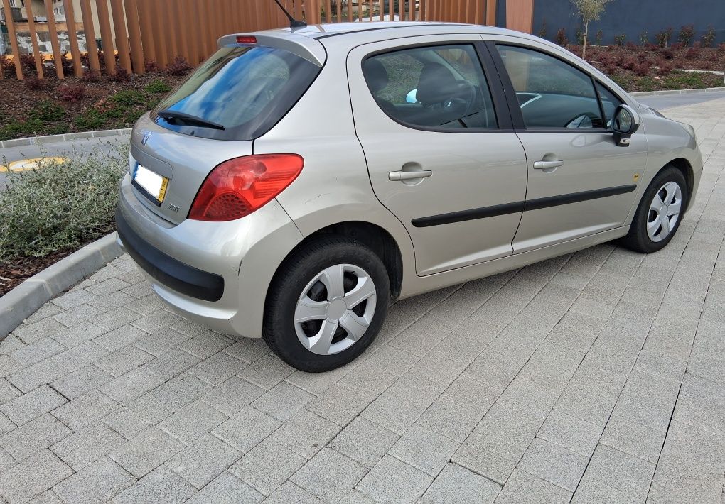 Peugeot 207 1.4 Open