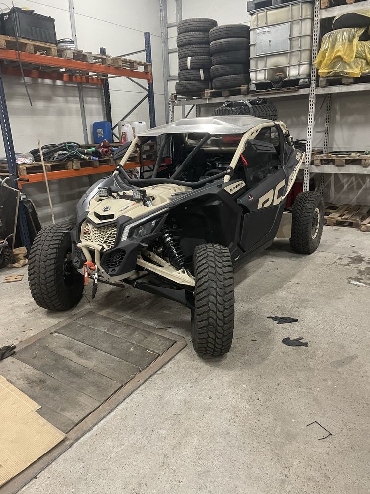 Can am meverick rc 2023r fv