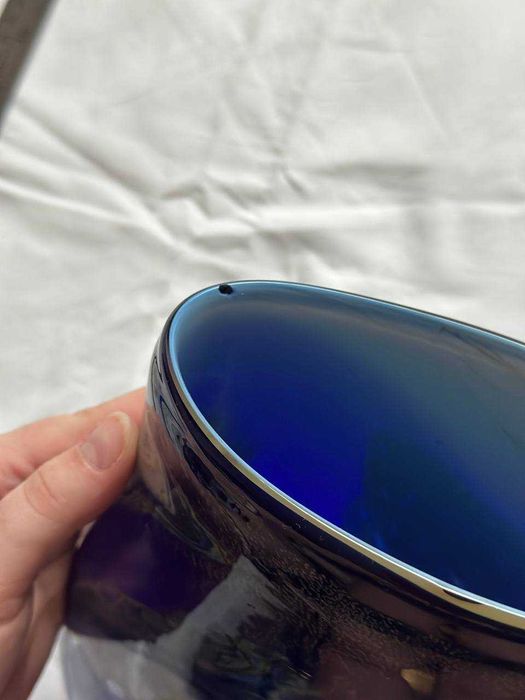 Масивна ваза з  гутного скла синього кольору