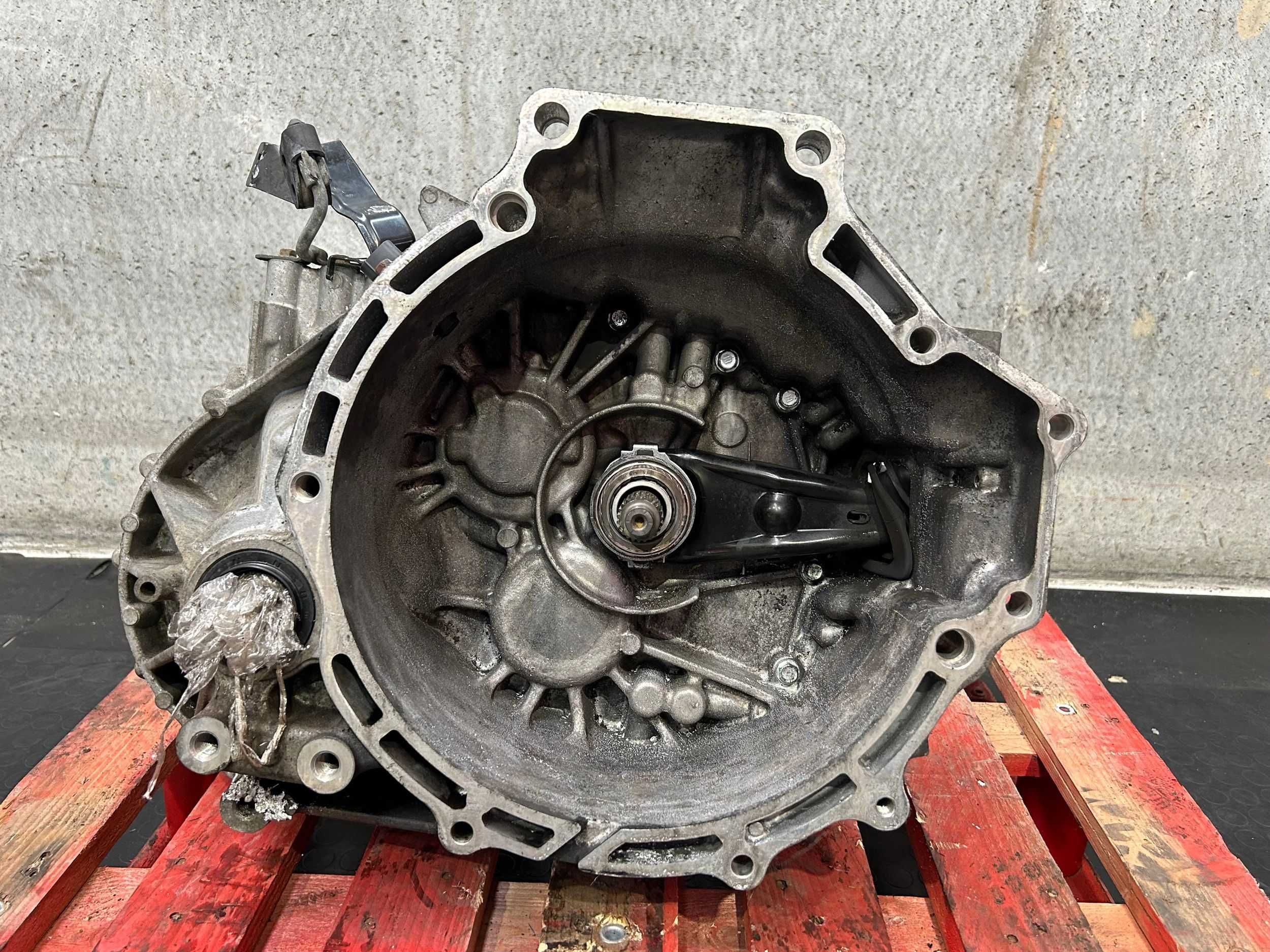 Caixa de Velocidades Mazda 6 2.0 143CV (RF7J)