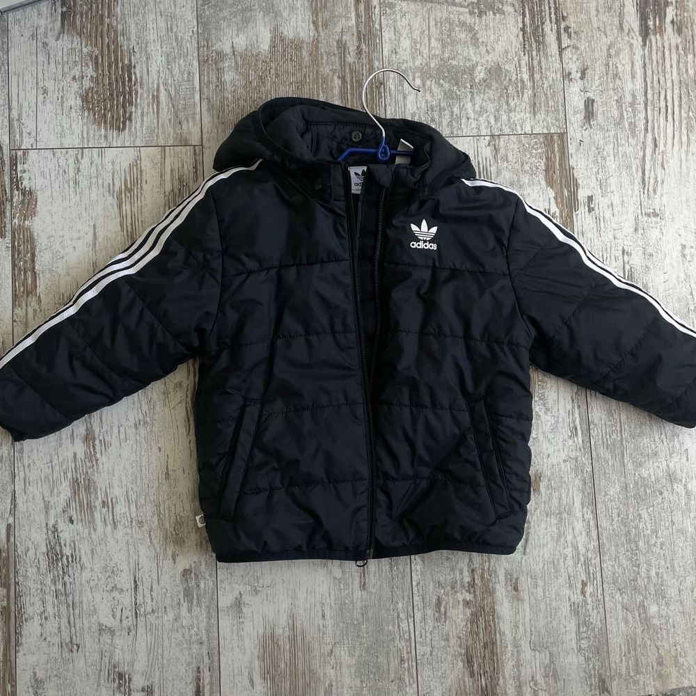 Продам дитячу куртку Adidas, 92 см