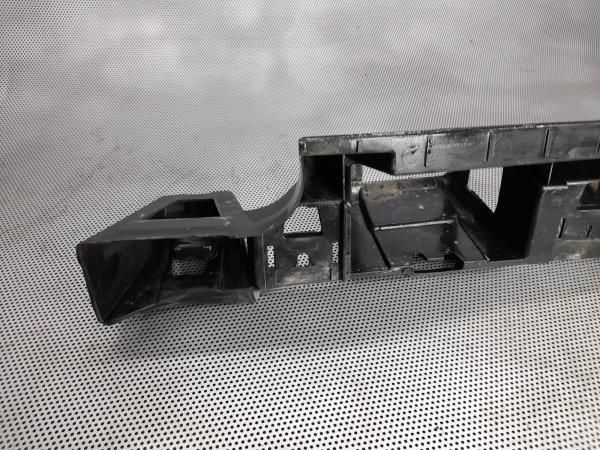 Guia de pára-choques trás direita CITROËN C3 Picasso (SH_)