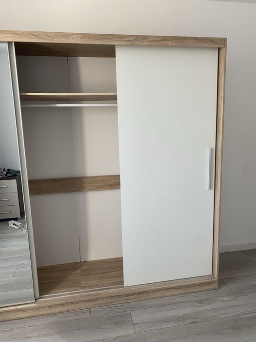 Szafa 250 cm z lustrem drzwi przesówane