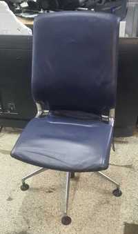 Krzesło Vitra Meda Chair