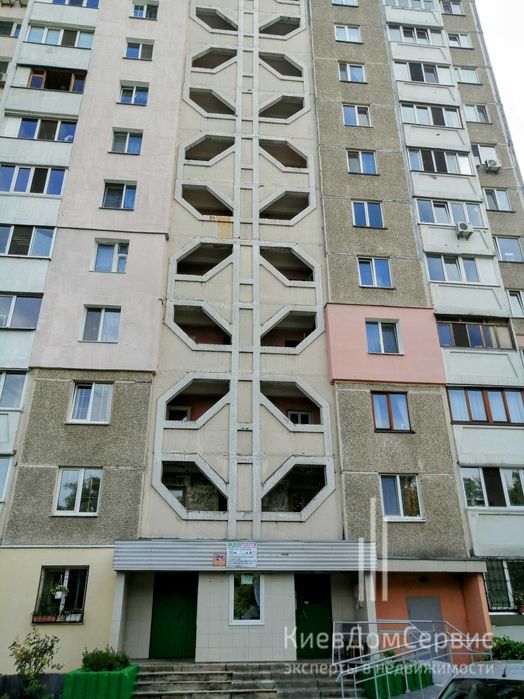 2 кімнатна 61 кв м вул Вишневецького 1 Вишгородська біля Паркове Місто