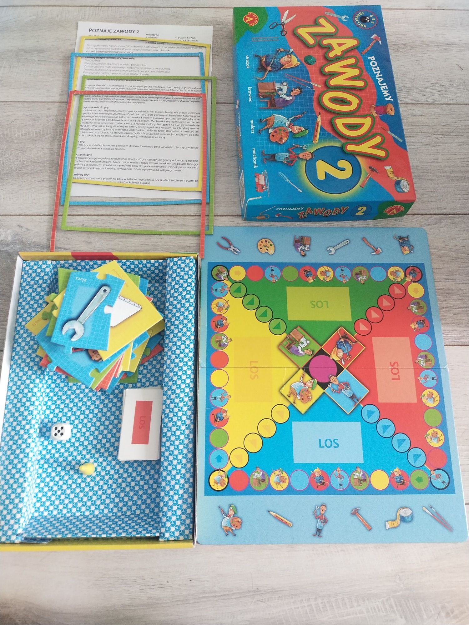 Gra z puzzlami dla młodszych dzieci