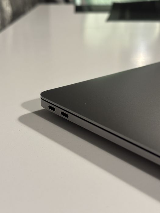 Ноутбук MacBook Air M1