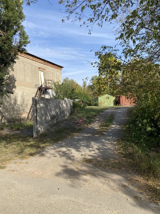 Продам членство у гаражному кооперативі "Кристал"