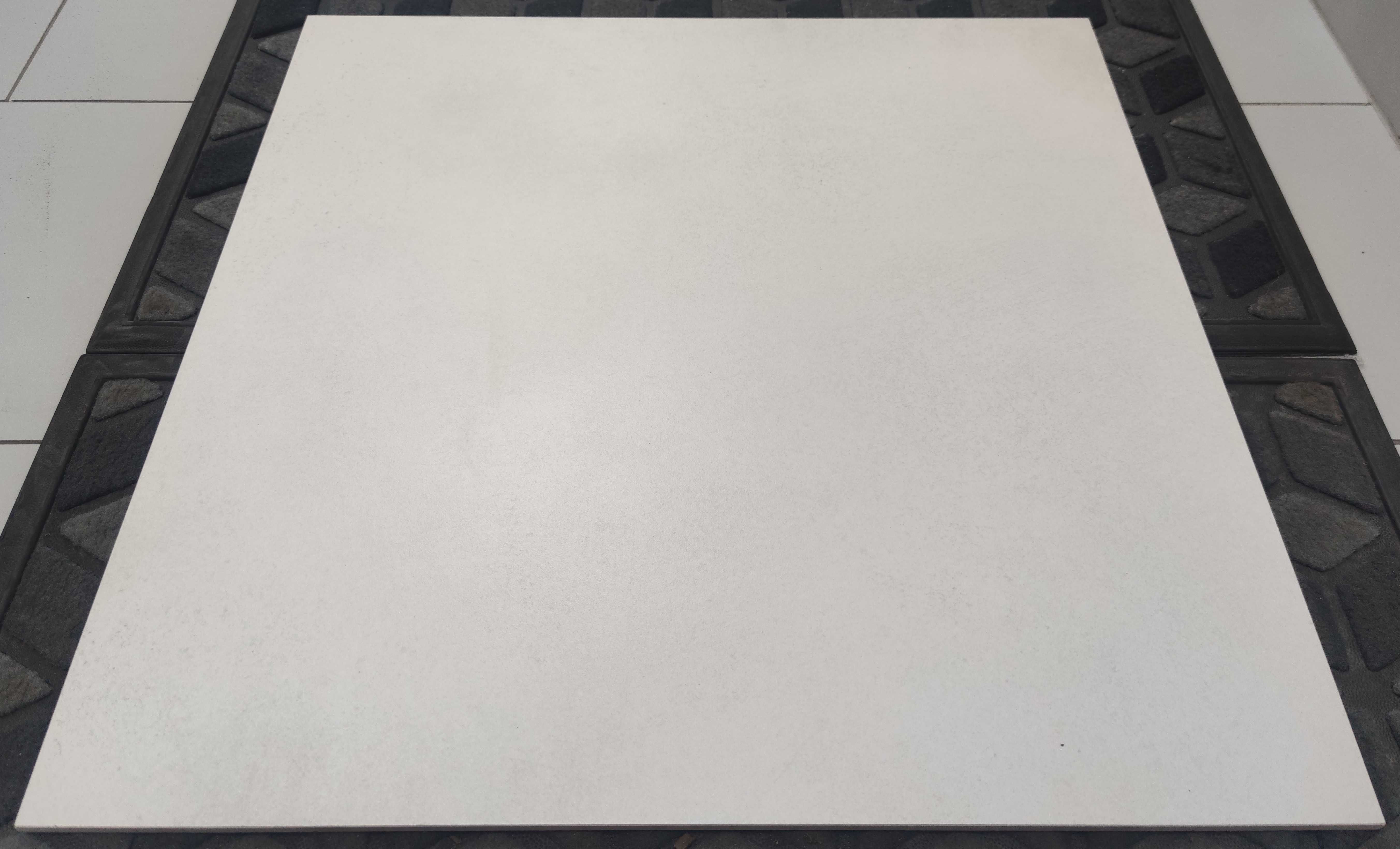 Płytki podłogowe ceramiczne ścienne gres SINSAY WHITE 60x60  Gatunek 2