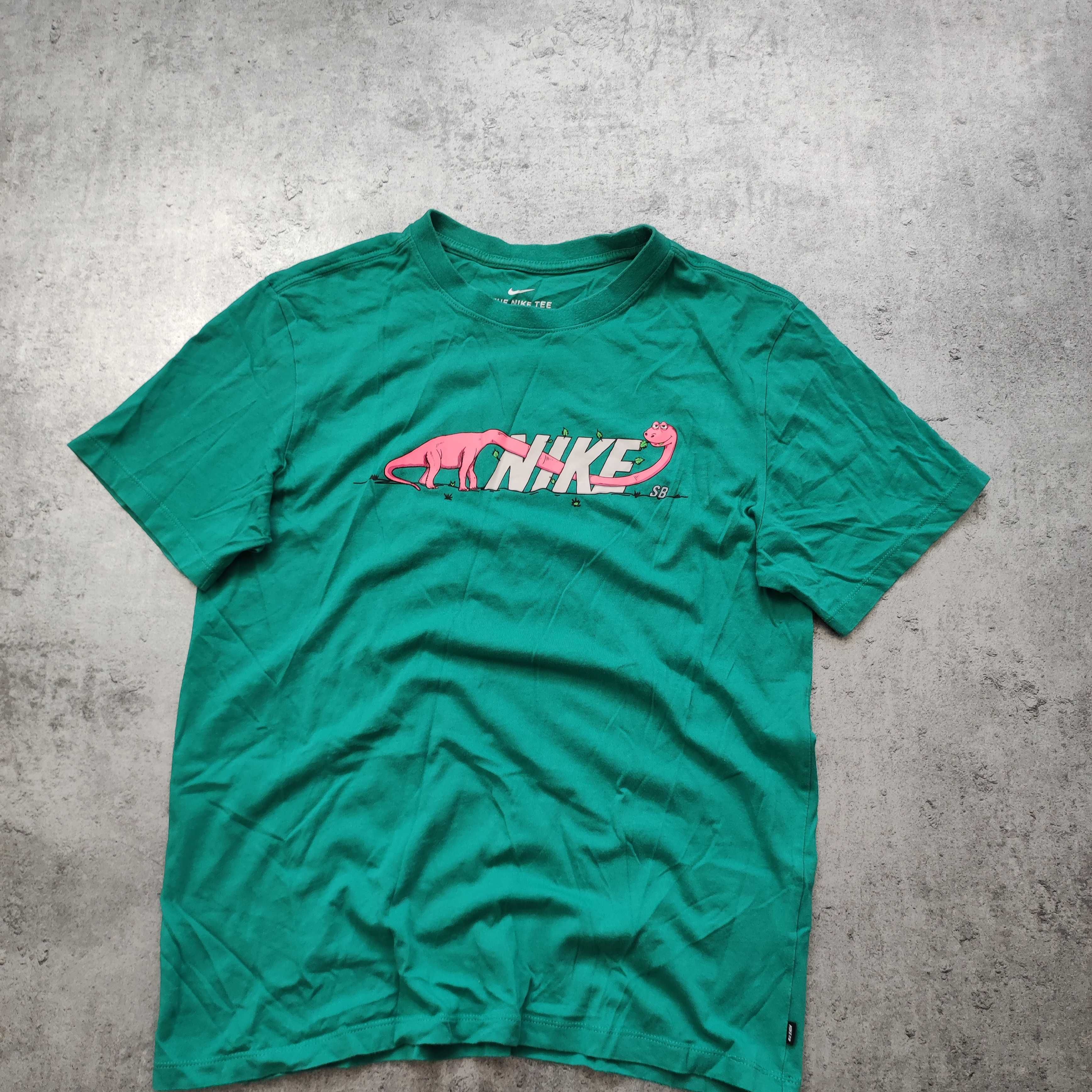 MĘSKA Koszulka PREMIUM Nike Zielona SB Skatebarding Dino Nadruk Logo