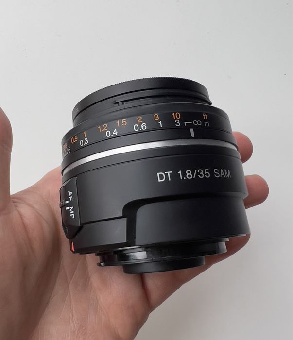 обєктив Sony DT 1.8 35mm / SAL35F18
