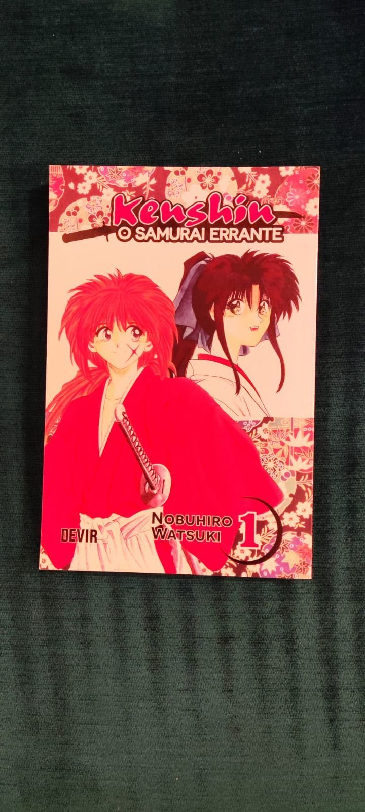 Livros mangas - Kenshin o Samurai Errante e The promised Neverland