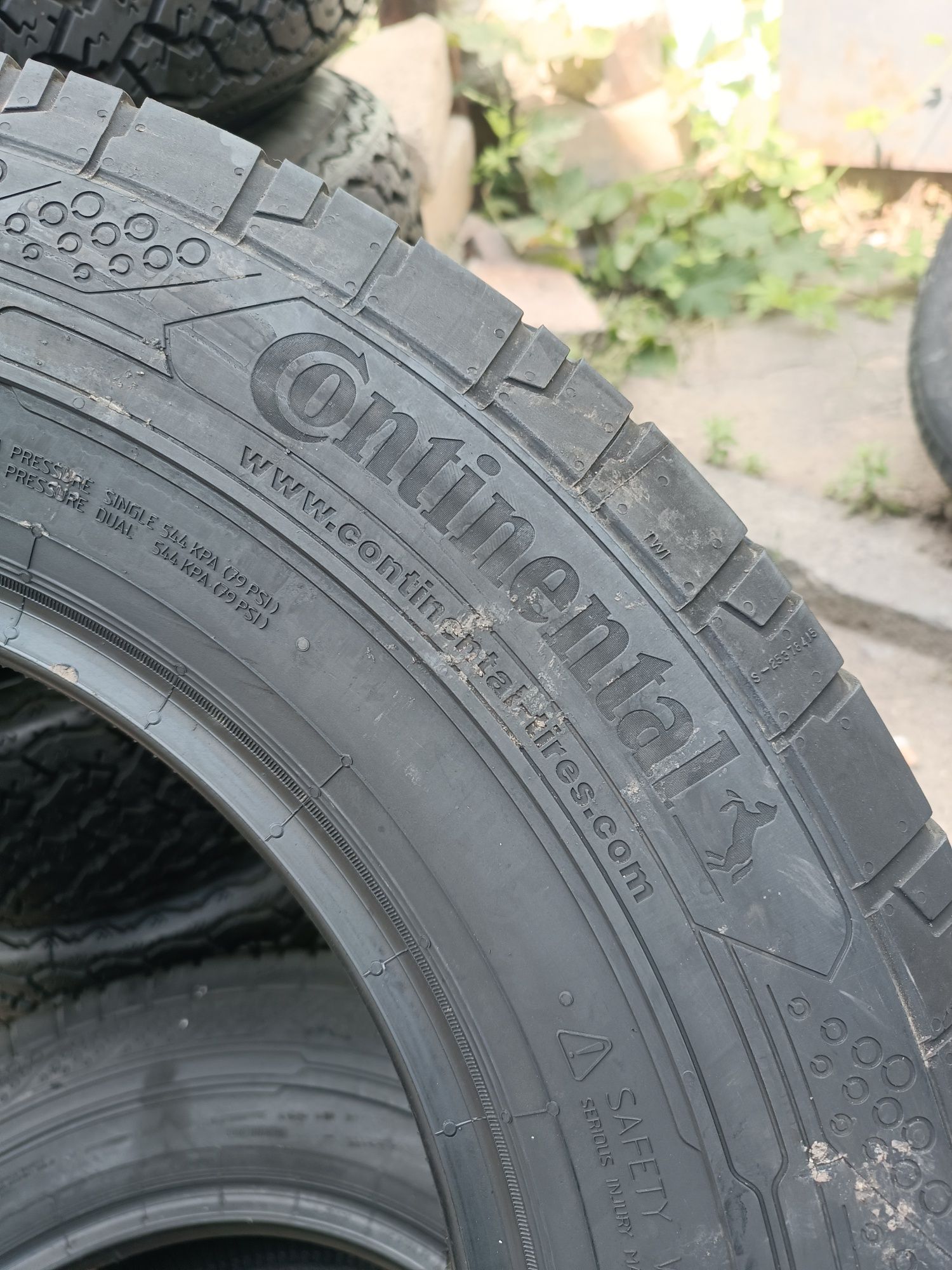 205/75 r16c continental