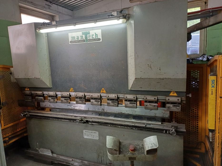 Krawędziarka hydrauliczna 2500*80T CNC