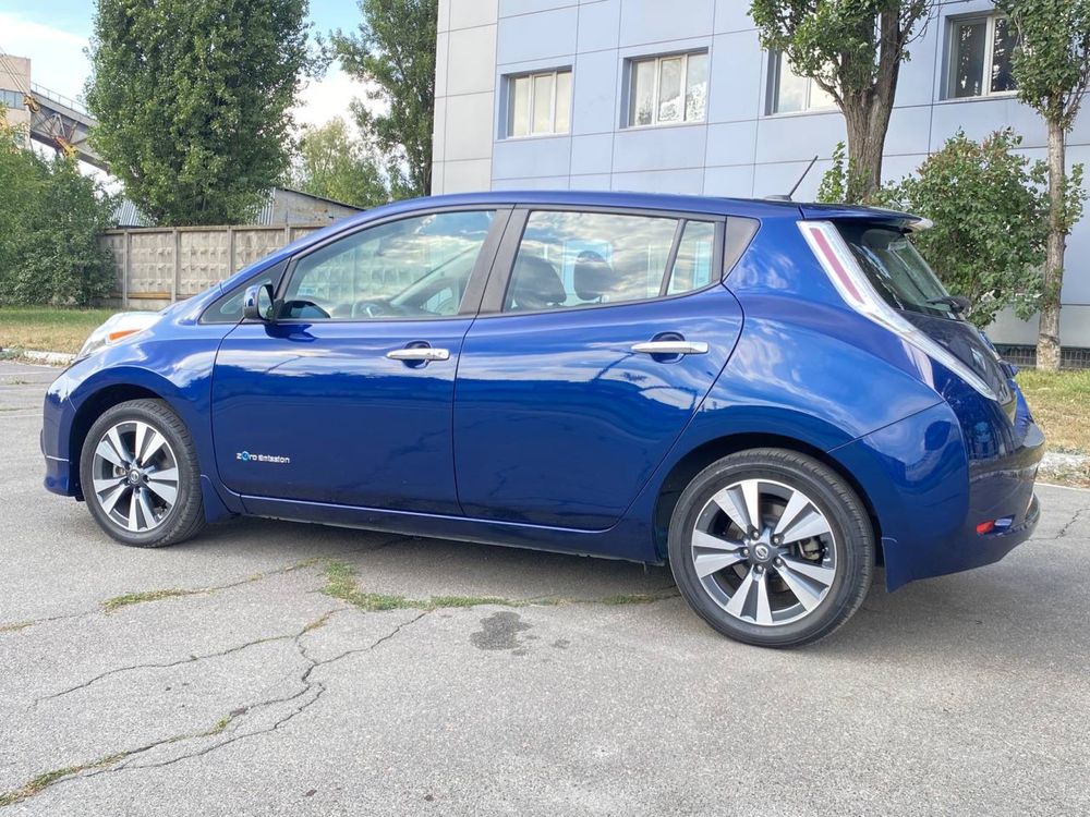 Продам Nissan Leaf 2017г.в 30kW