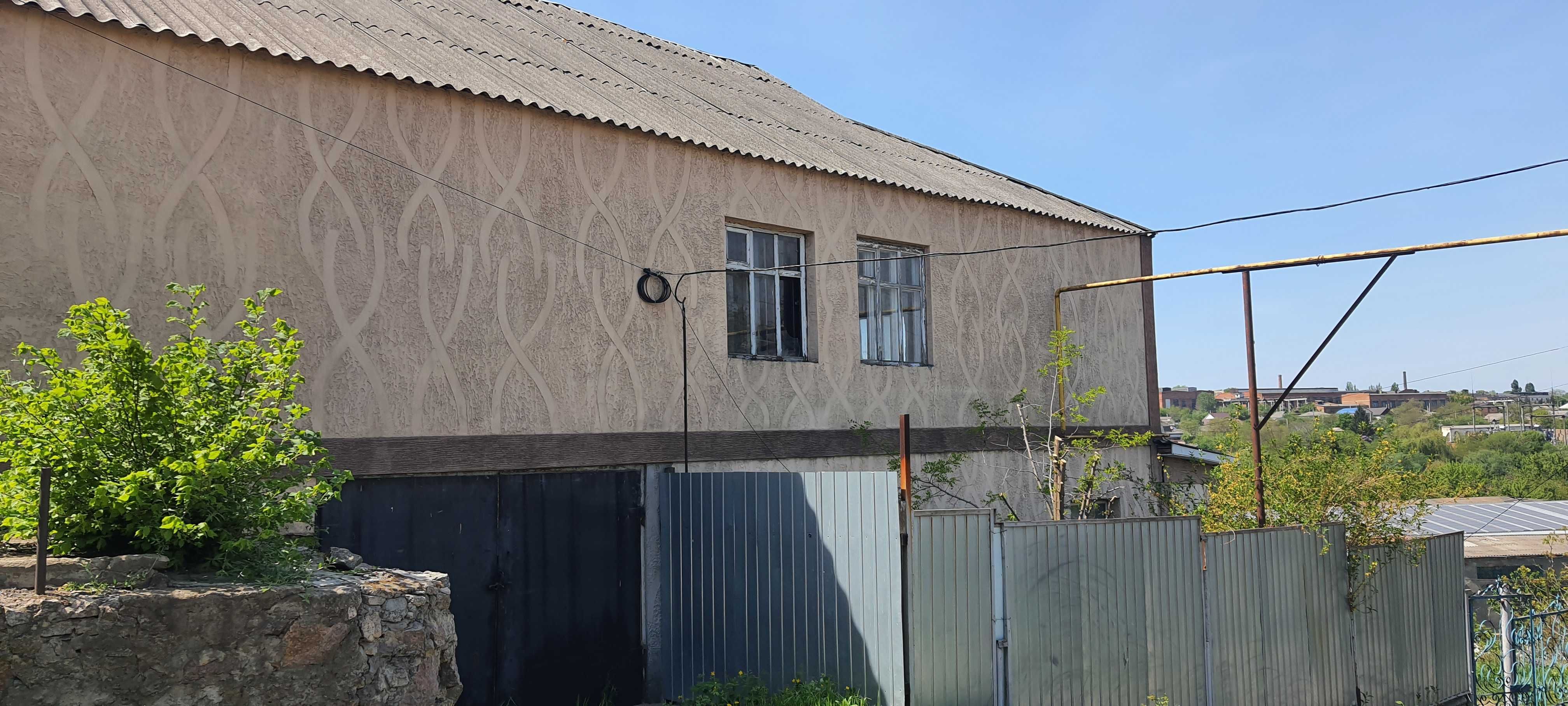Продаю будинок р-н Швейної фабрики.