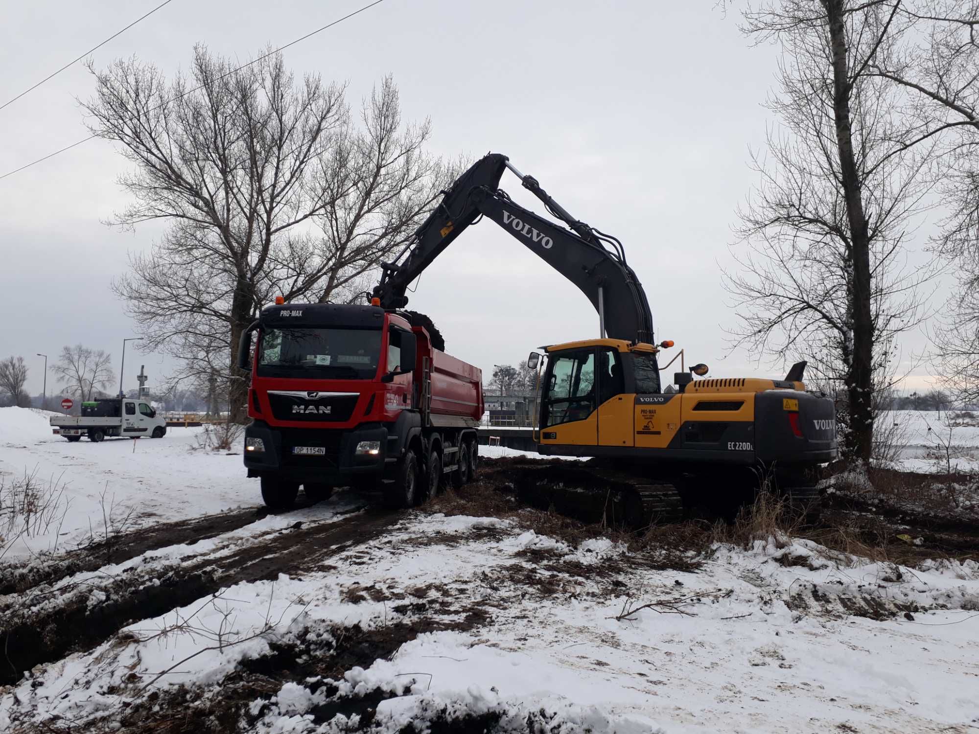 Usługi transportowe , usługi koparką Opolskie