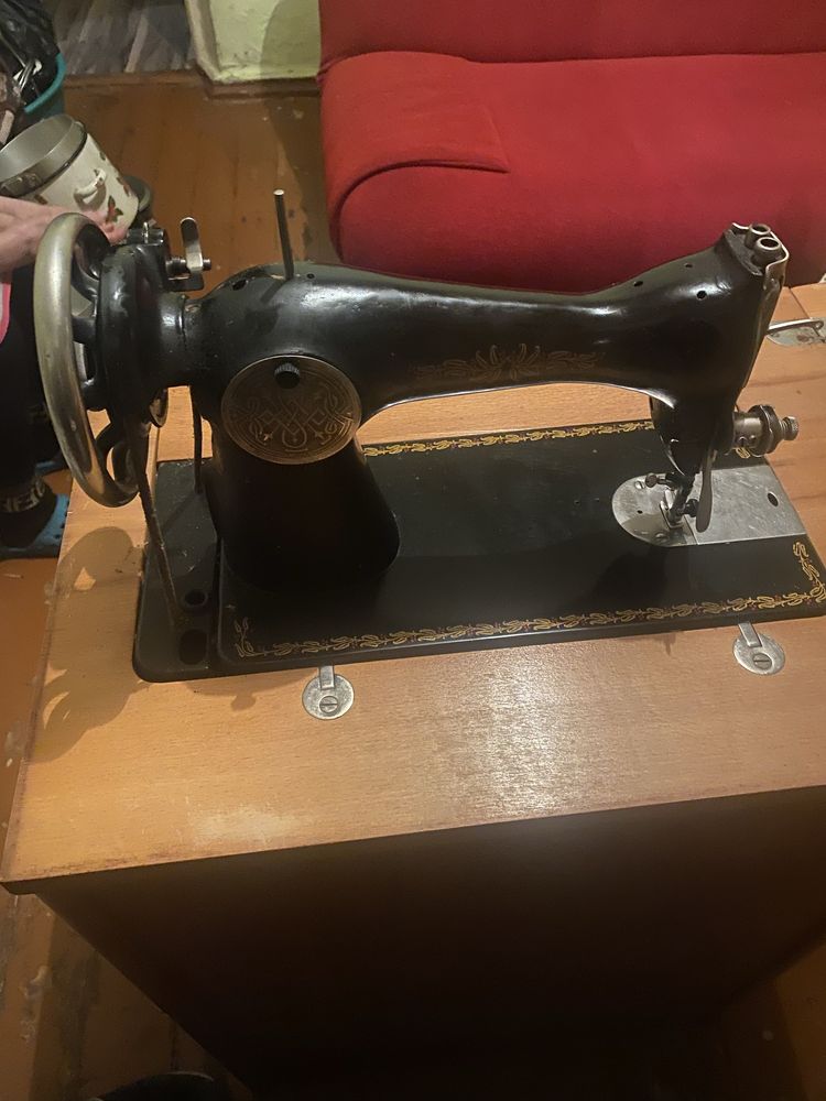 Швейная машинка ПМЗ