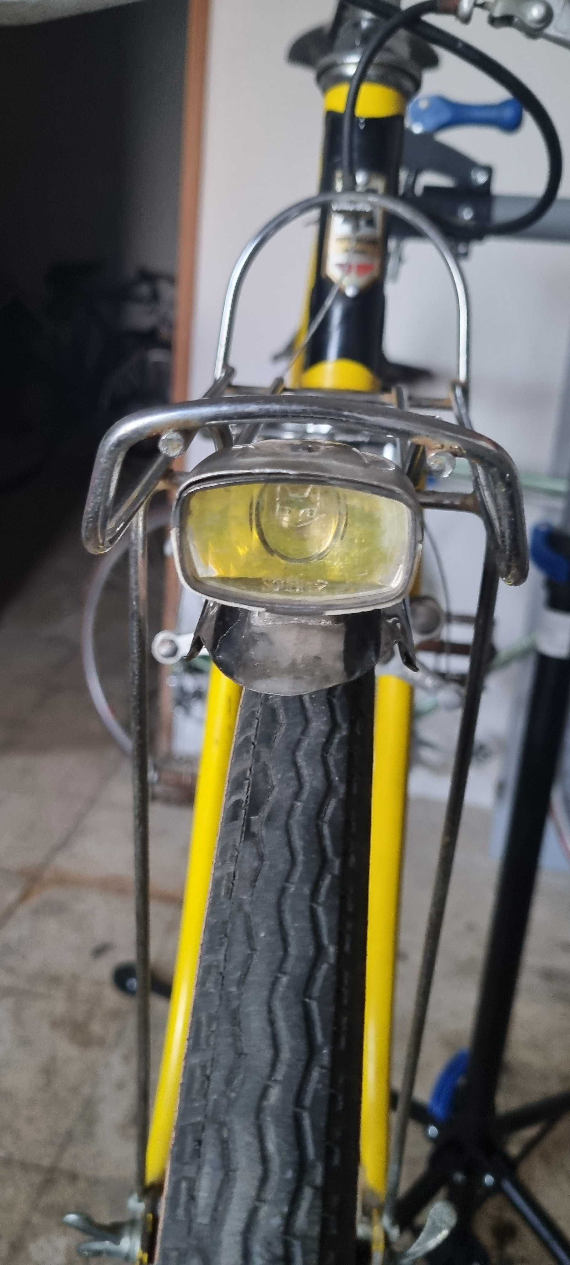 Bicicleta Randonneur Motobecane Cantilever