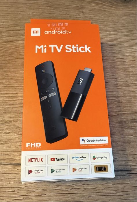 Медиаприставка Xiaomi Mi TV Stick.