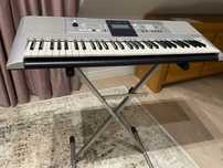 Keyboard YAMAHA PSR E323