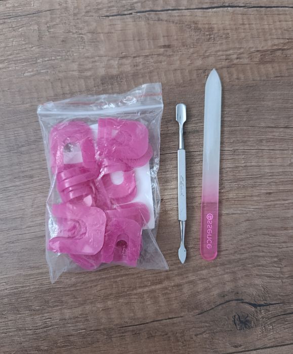 Odpychacz do skórek Ewa Schmitt + szklany silniczek