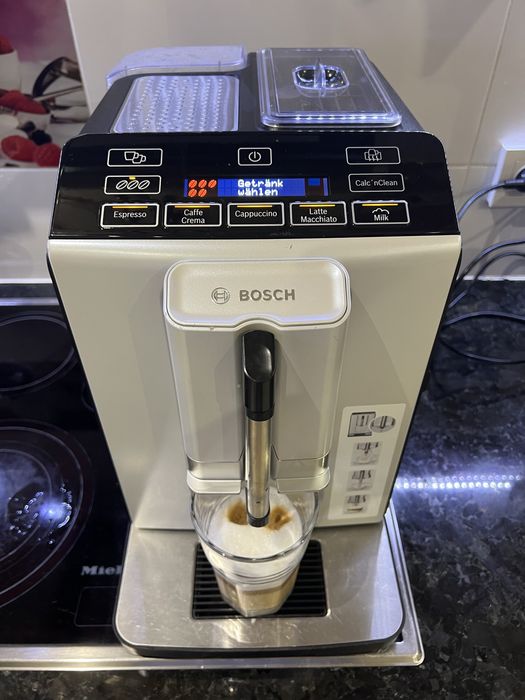 продам кофемашину Bosch verocup300