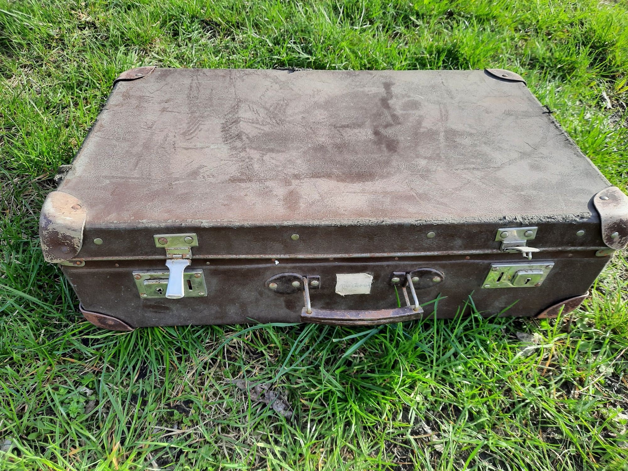Stara walizka podróżna