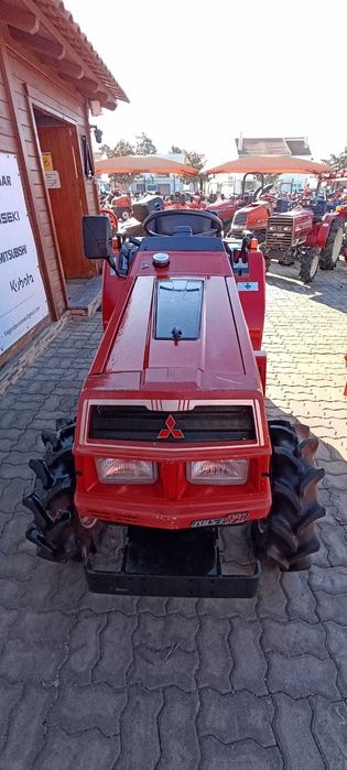 Campanha de Natal: Trator Mitsubishi mt16 + 4 alfaias POUPE 1250€