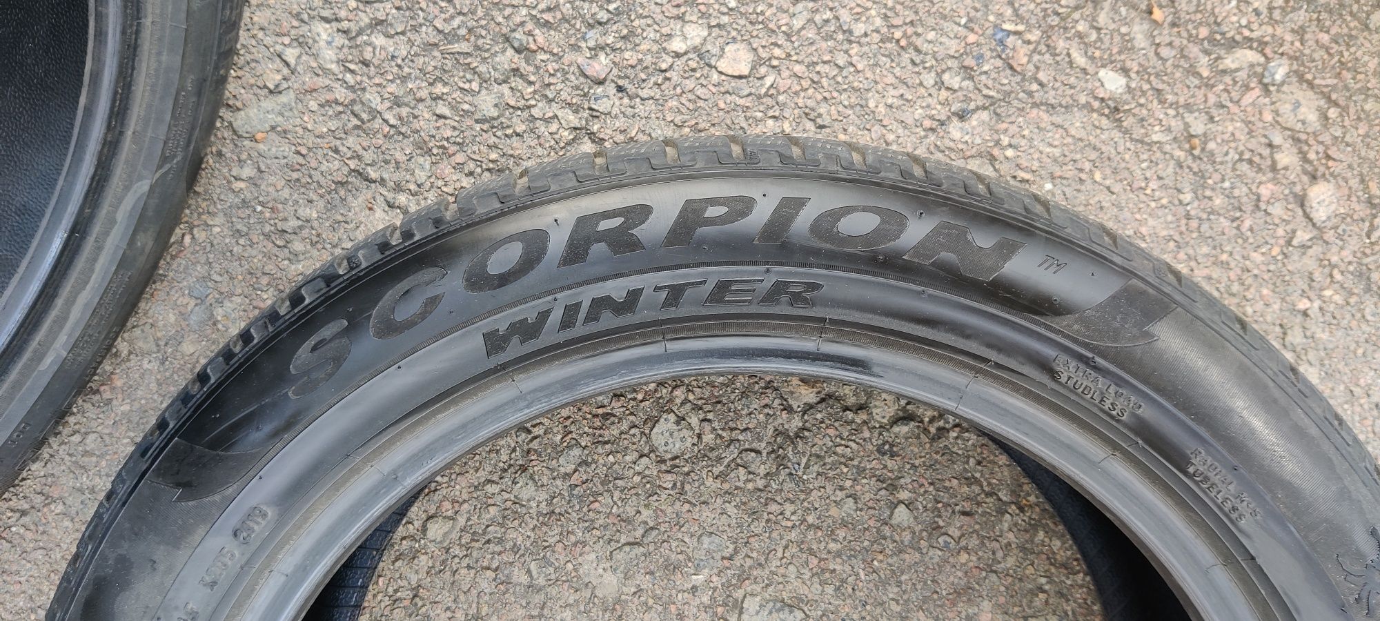 Pirelli Scorpion Winter 235/50 R19 зимові