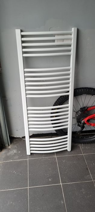 Grzejnik łazienkowy drabinkowy.